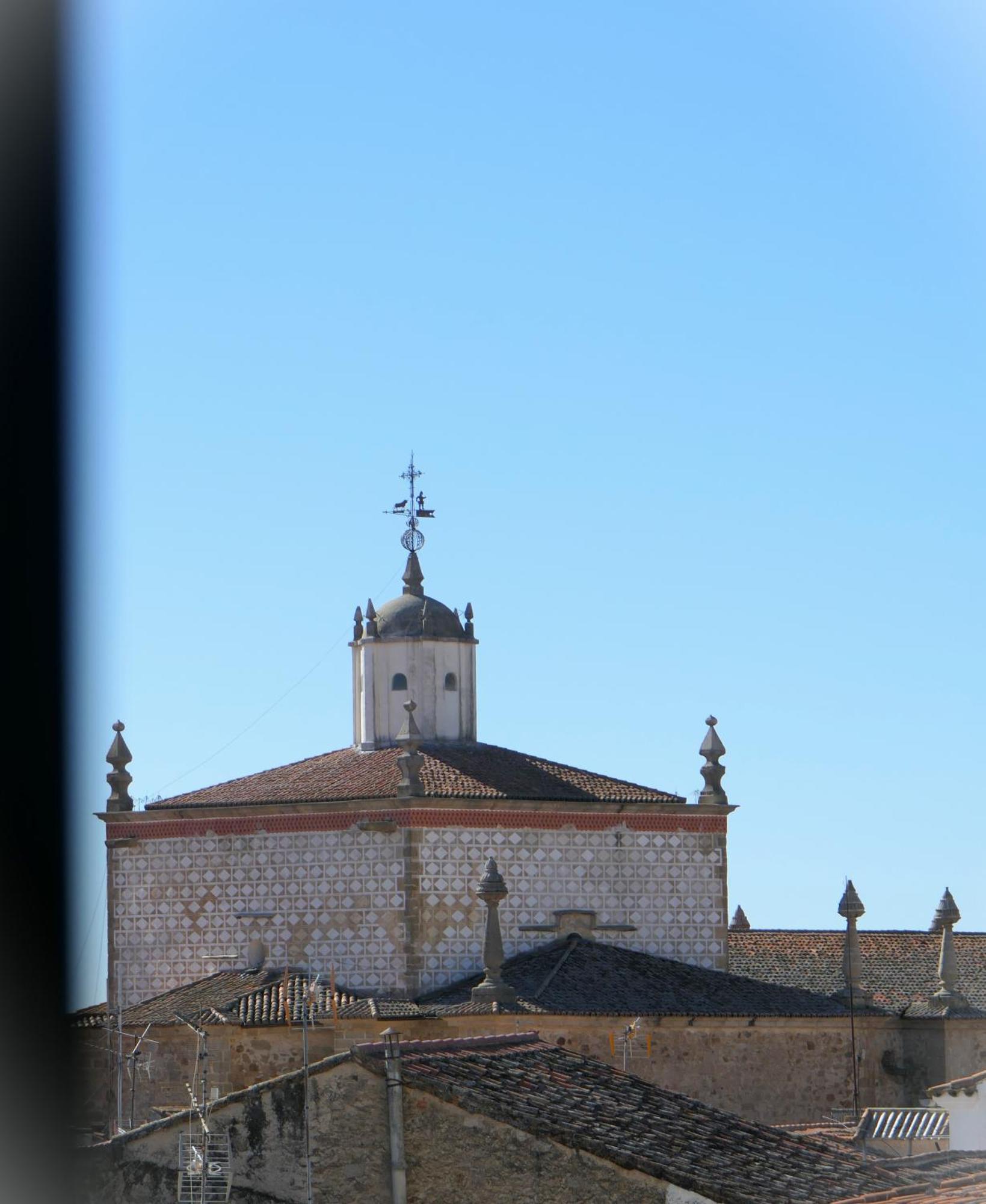 Apartamentos Altozano Trujillo Esterno foto